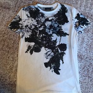 Men’s Zara T-shirt floral chains